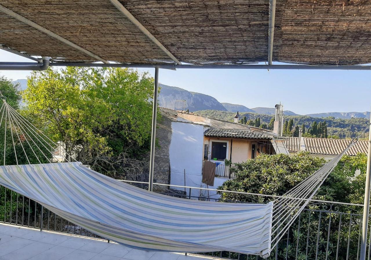 Villa Aspros - Traditionell, Ruhig Und Strandnah Liapades Buitenkant foto